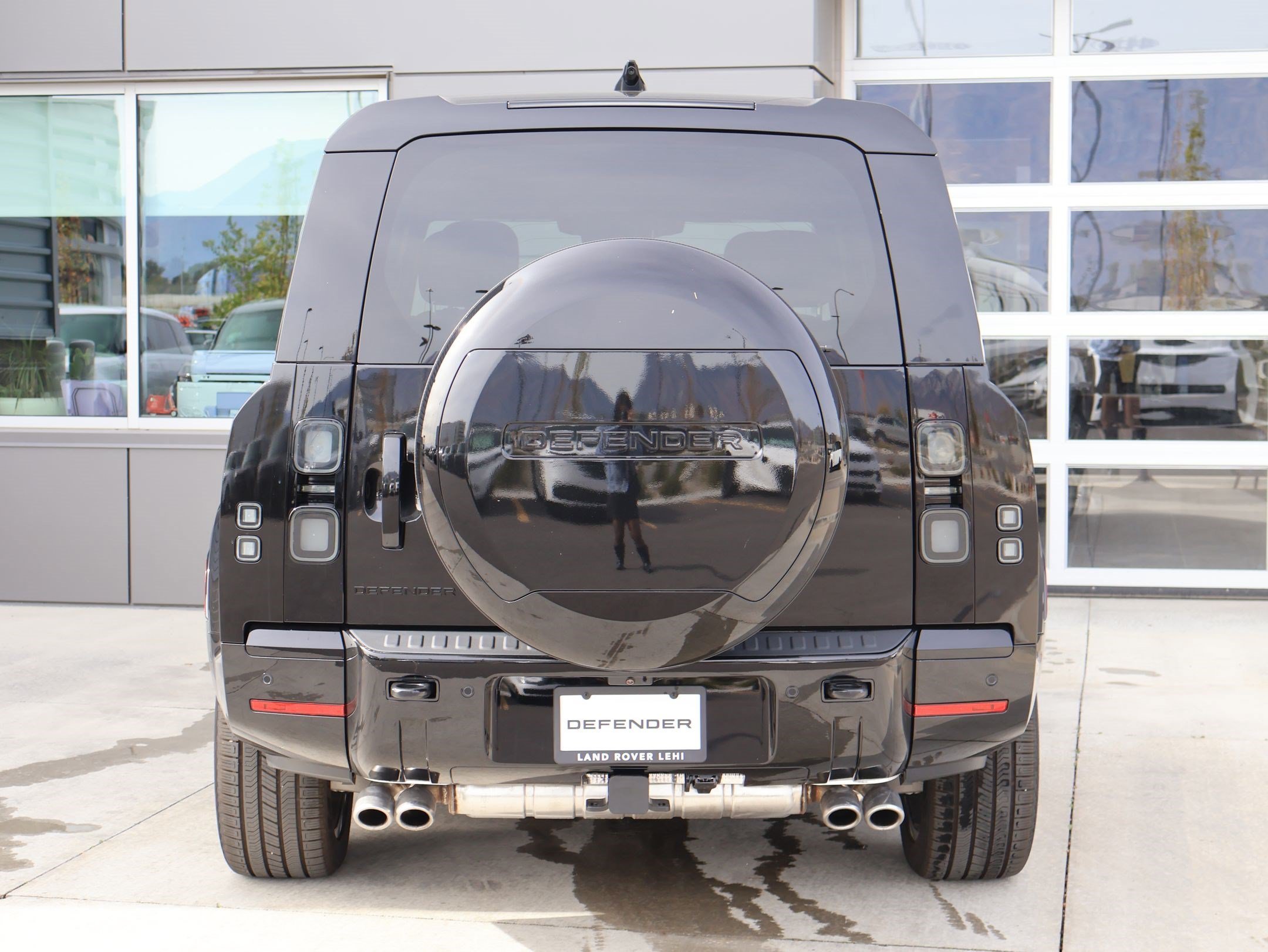 New 2026 Santorini Black LAND ROVER P500 V8 image 7