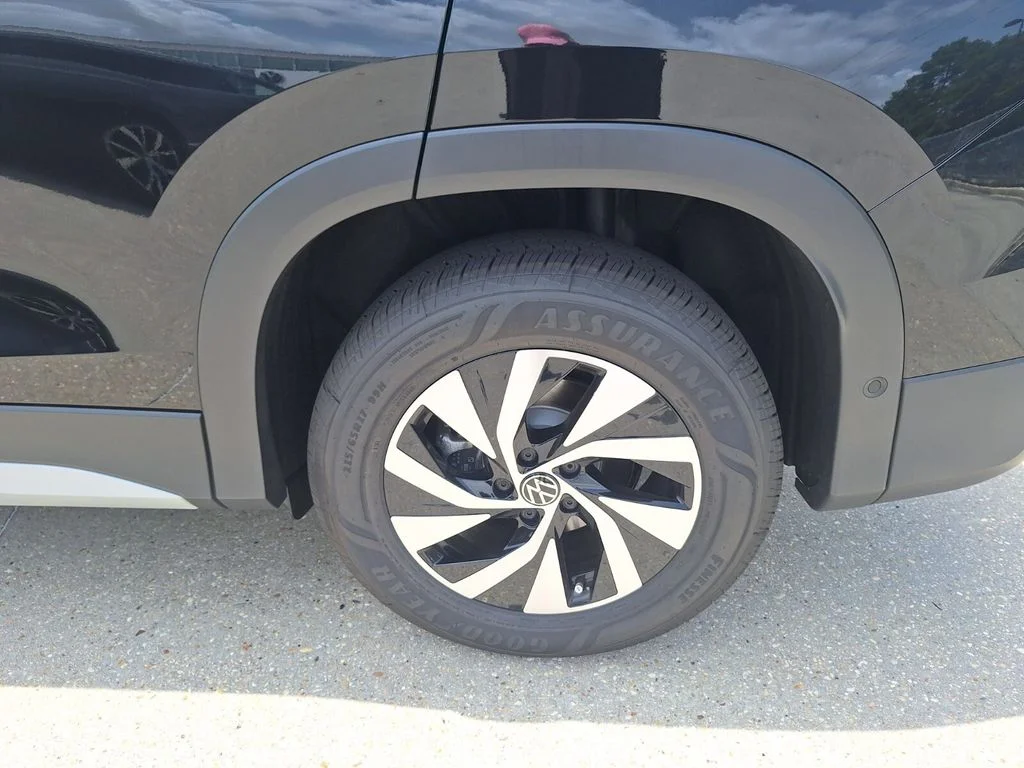 2025 Volkswagen Tiguan S - Photo 23