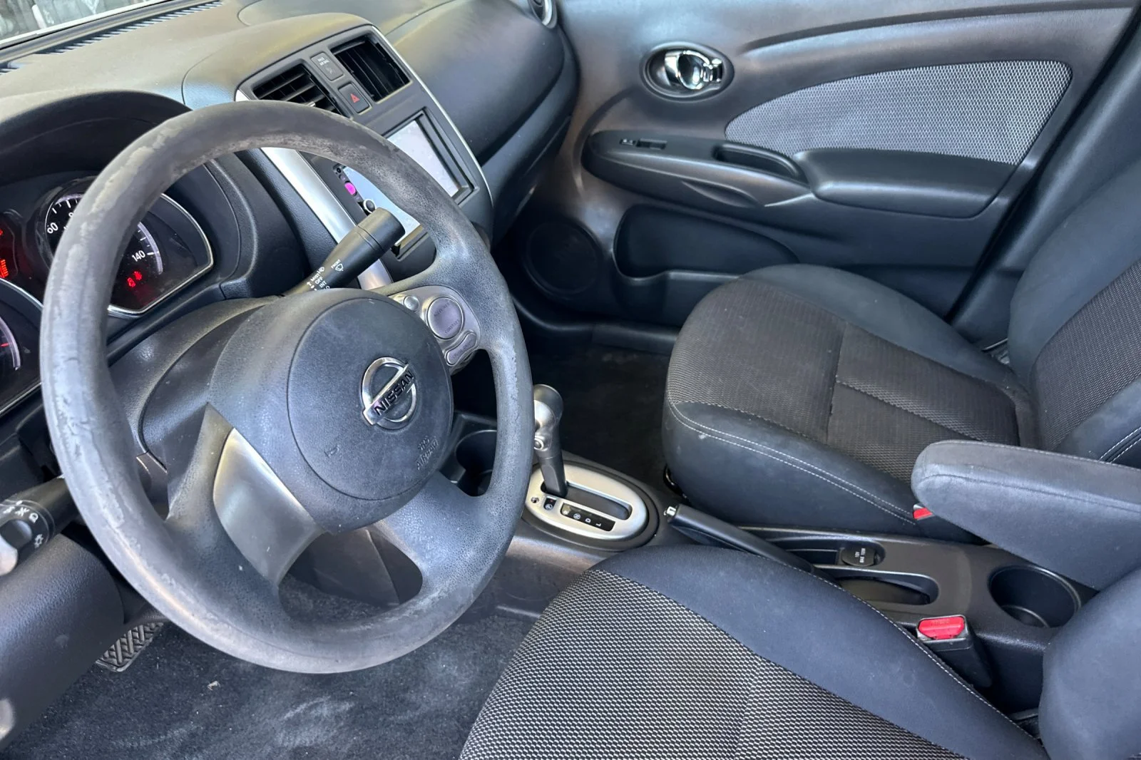 Used 2014 Magnetic Gray Nissan SV image 10