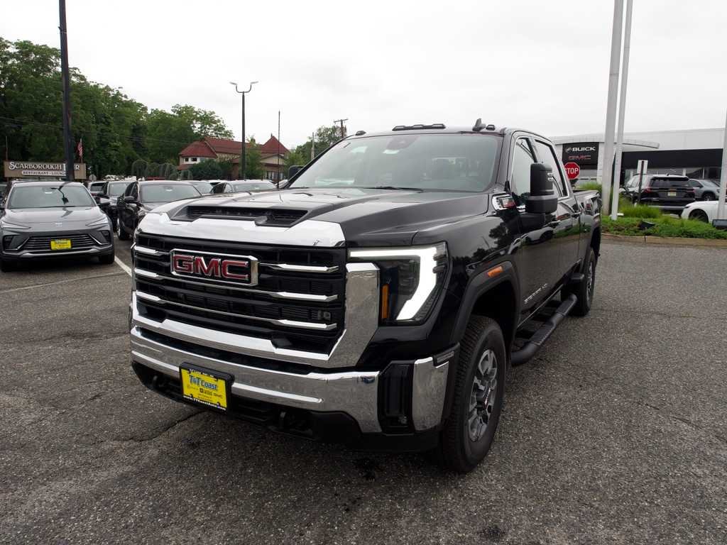 New 2026 Onyx Black GMC SLE image 1