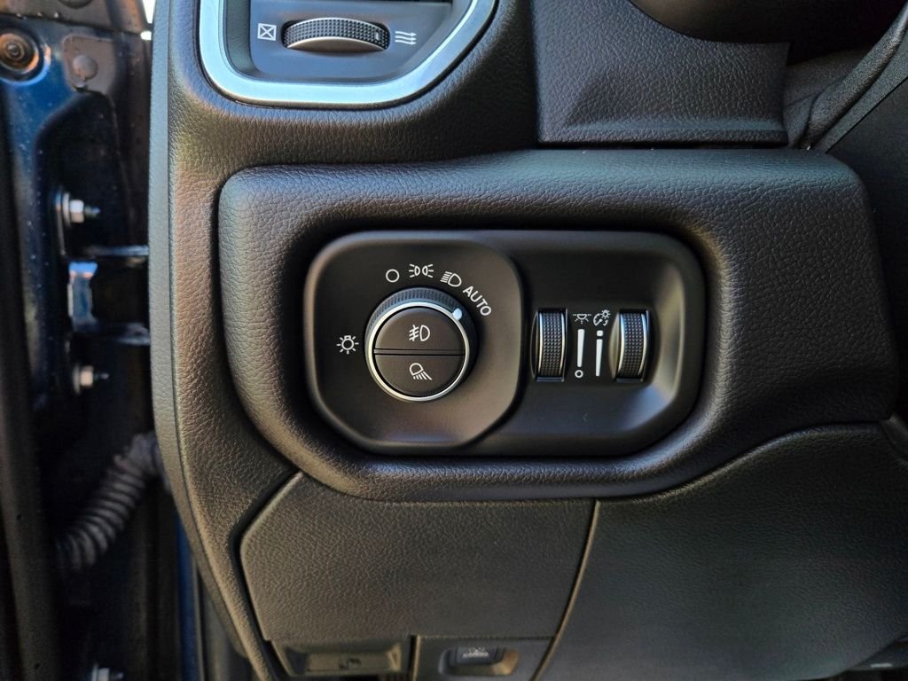 Used 2024 Blue Ram Laramie image 16