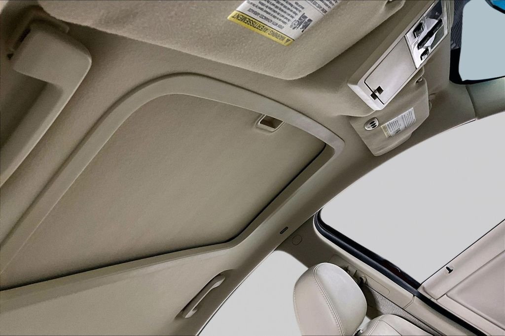 Used 2007 Red Ford Limited image 23