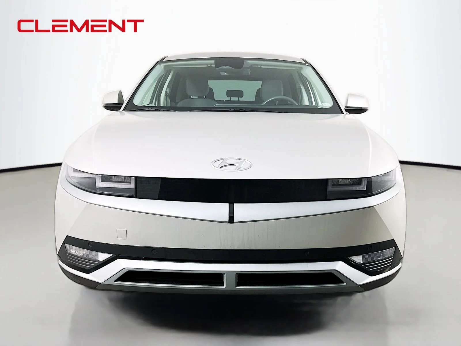 Used 2024 Gold Hyundai SEL image 3