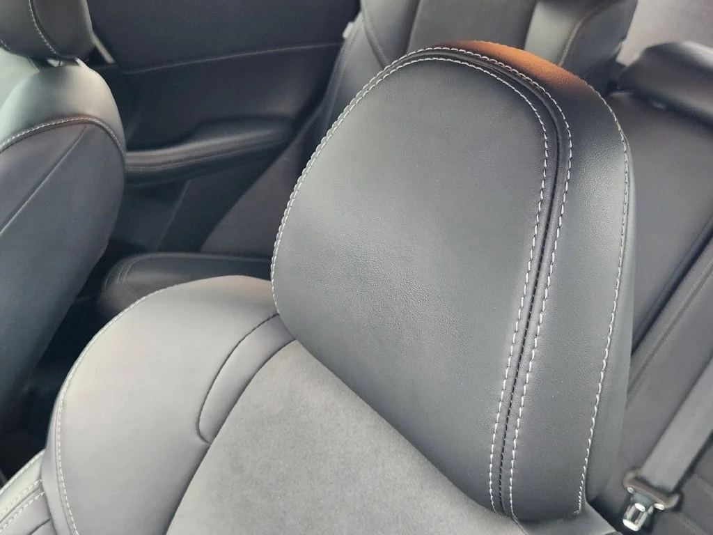 Used 2024  Mitsubishi SE Black Edition image 15