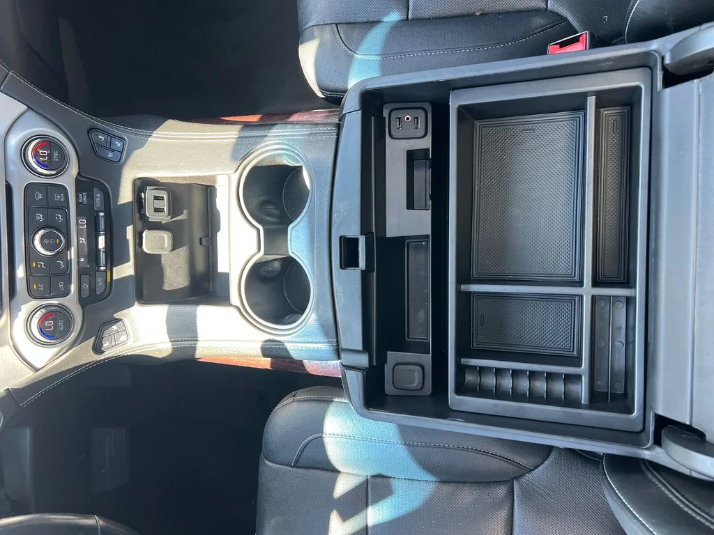 Used 2019 White GMC SLT image 37