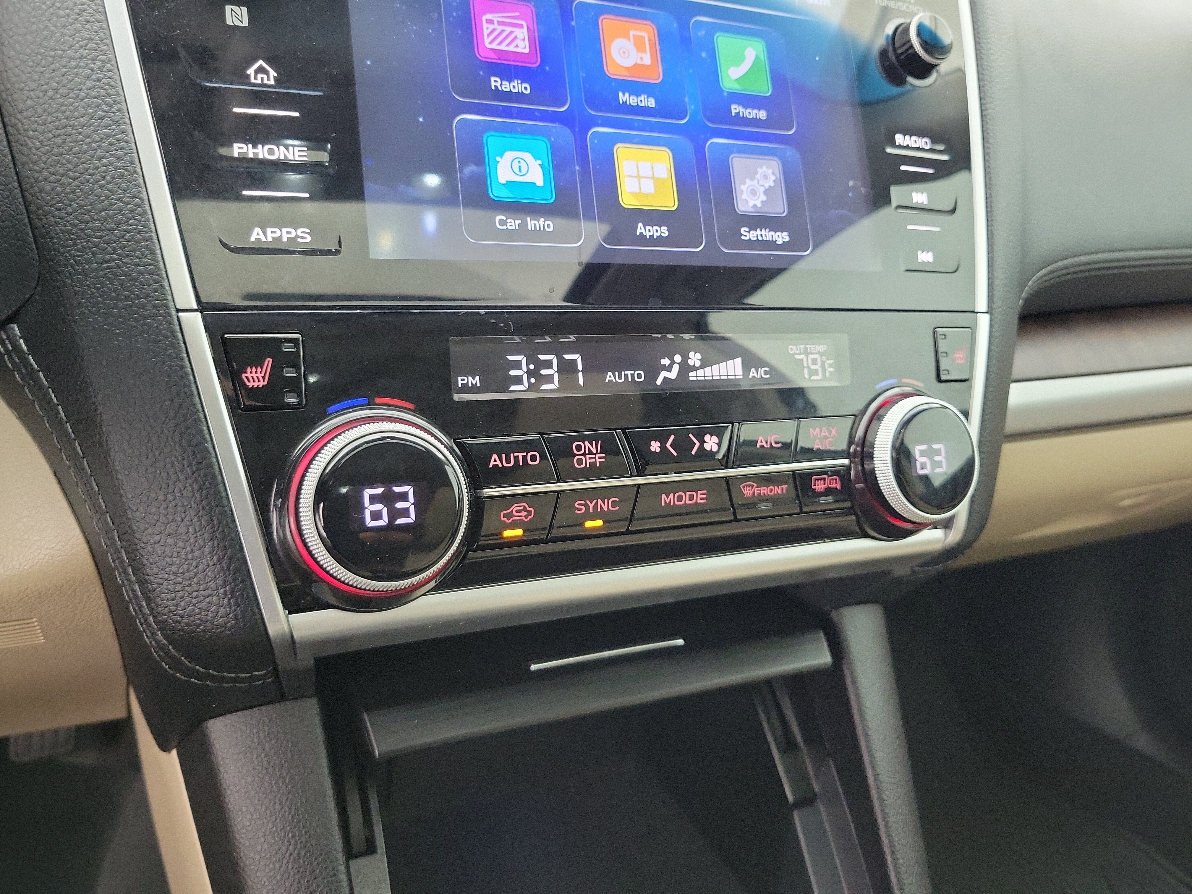 Used 2018 Crystal Black Pearl Subaru 3.6R image 31