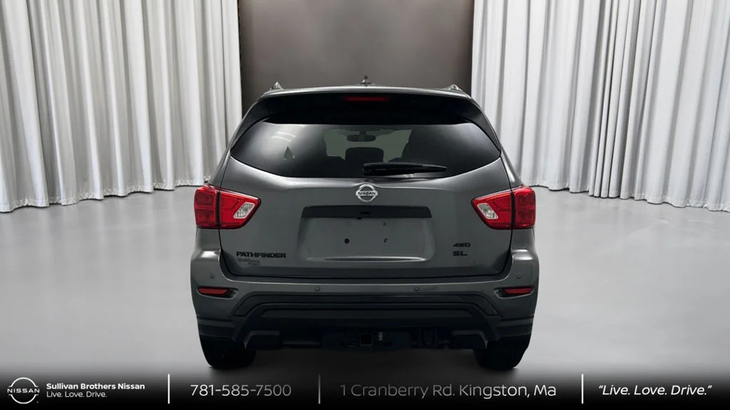 Certified Used 2020 Gray Nissan SL image 6
