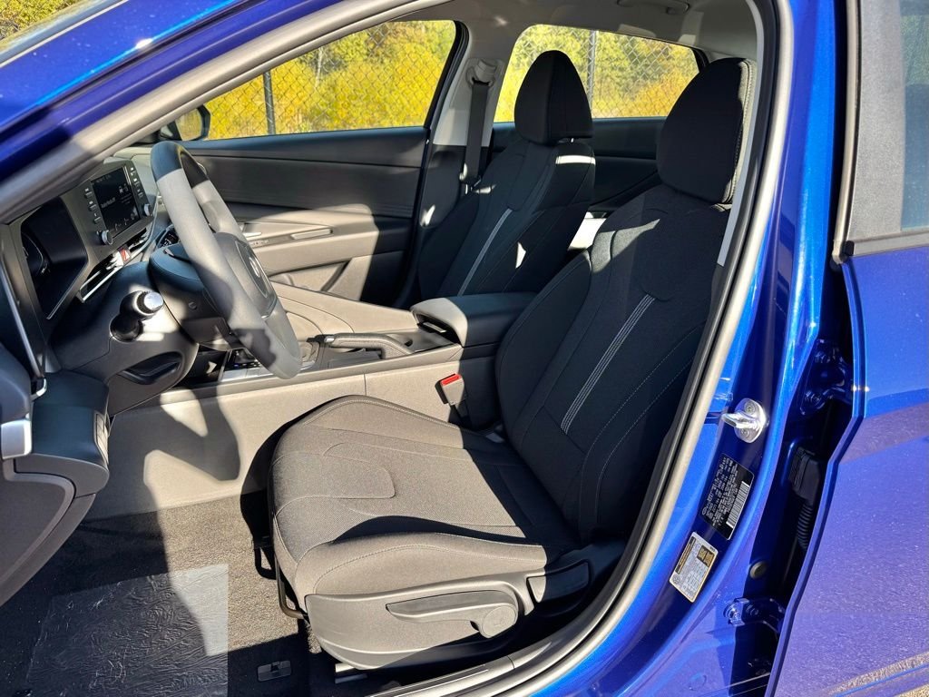 Used 2026 Blue Hyundai SE image 14