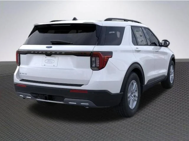 New 2026 Star White Metallic Tri-Coat Ford Active image 8