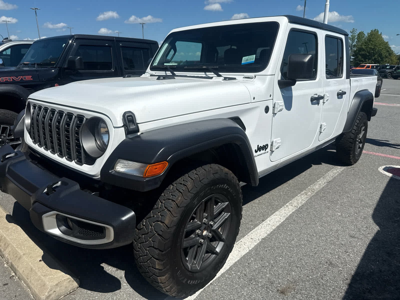 2025 Jeep Gladiator