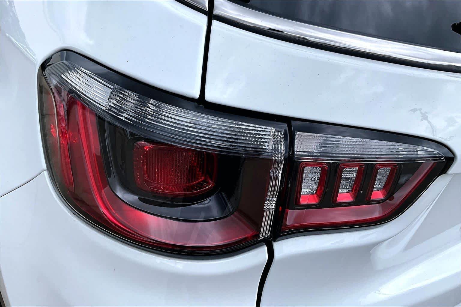 Used 2023 Bright White Clearcoat Jeep Limited image 29