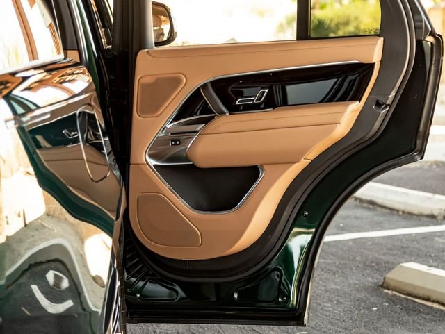 Certified Used 2025 British Racing Green SV Bespoke Ultra Met Gloss Land Rover SE image 28