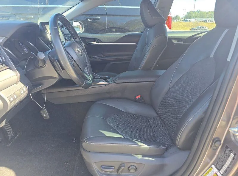 Used 2022 Predawn Gray Mica Toyota XSE image 9