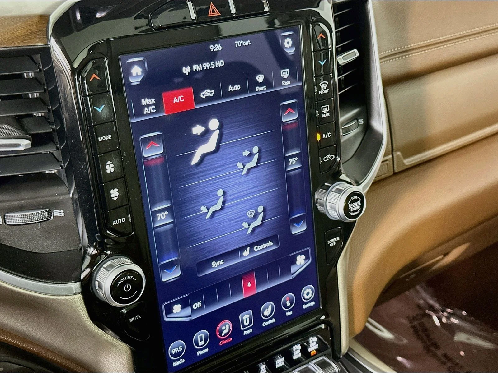Used 2021 Diamond Black Crystal Pearlcoat Ram Laramie image 17