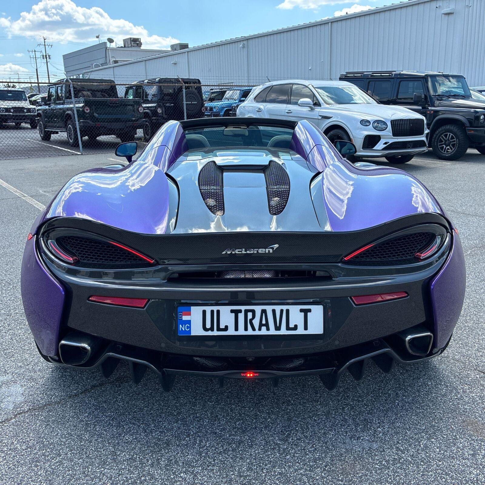Used 2019 Blue MCLAREN  image 6