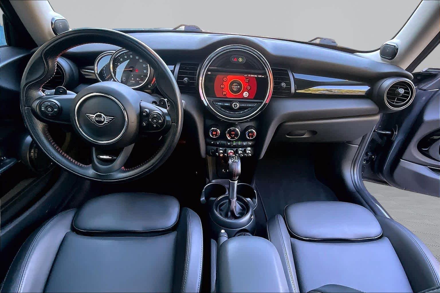 Used 2019 Thunder Grey Metallic MINI Cooper S image 16