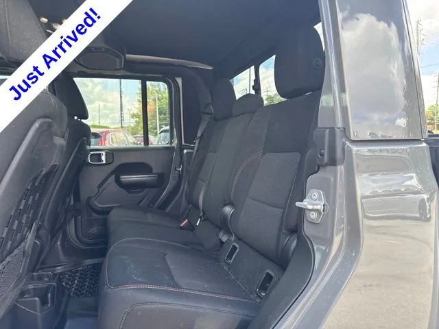 Used 2021 Gray Jeep Mojave image 11