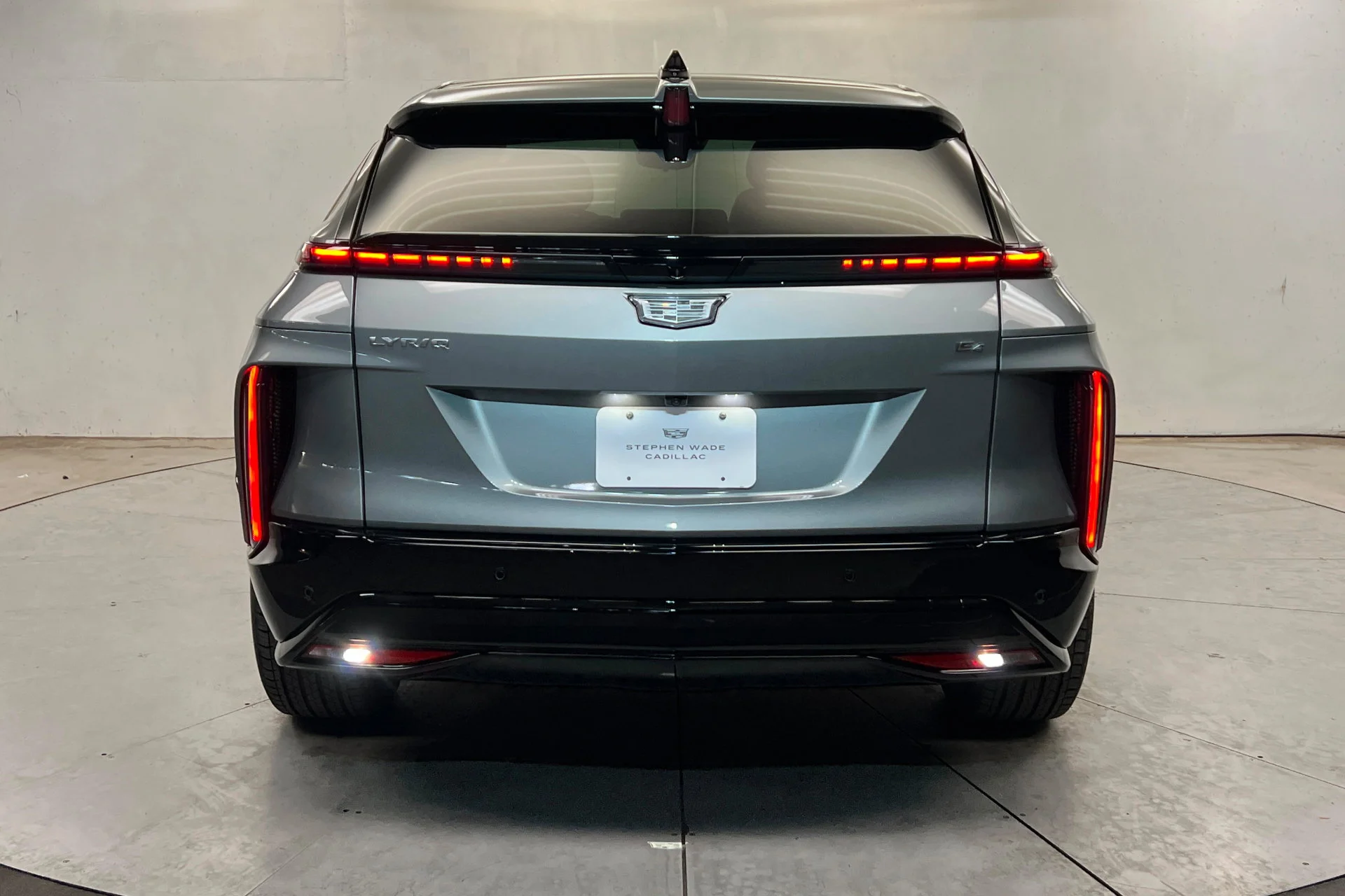 New 2027 Argent Silver Metallic Cadillac Premium Sport image 4