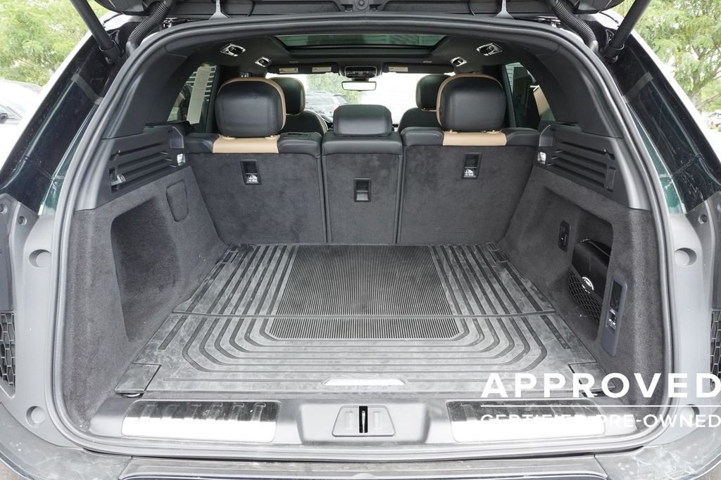Certified Used 2026 Green Land Rover Dynamic SE image 31