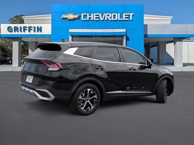 Used 2025 Black Kia EX image 4