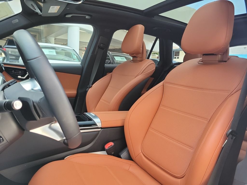 Certified Used 2026 White Mercedes-Benz GLC 300 image 18