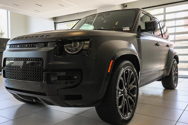 2026 Land Rover Defender 110 