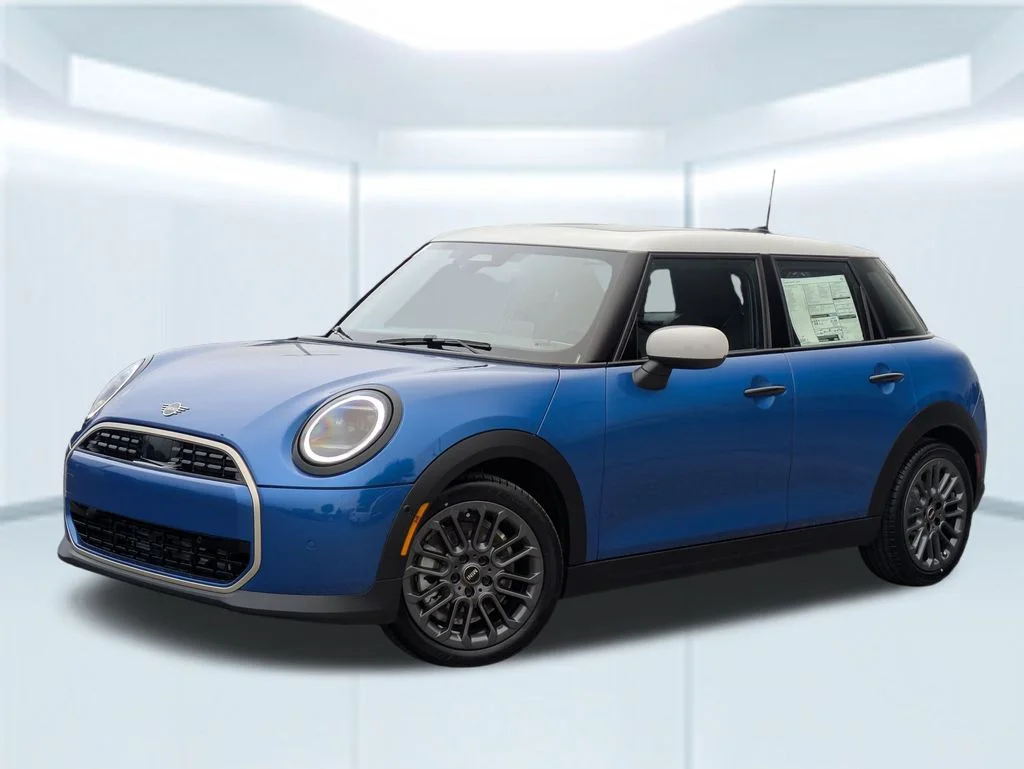2026 MINI Hardtop's photo