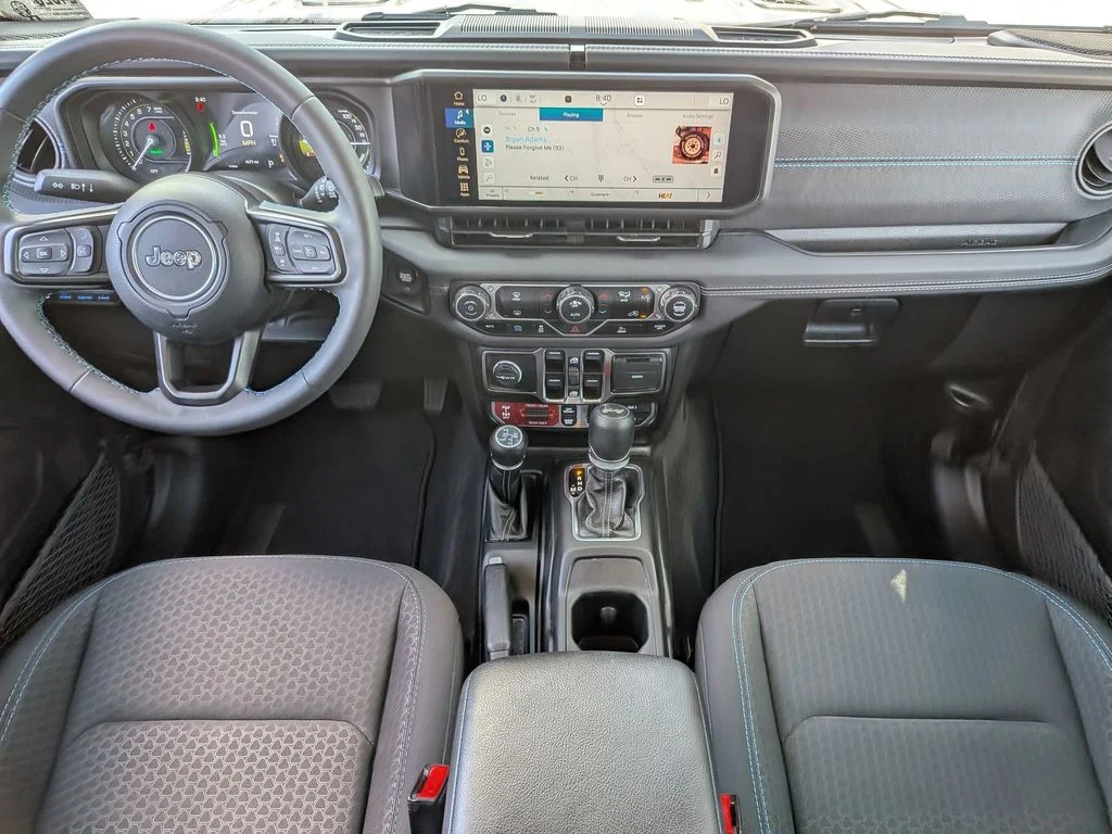 Used 2025 Gray Jeep Rubicon 4xe image 27