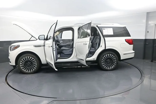 Used 2020 White Lincoln Black Label image 38