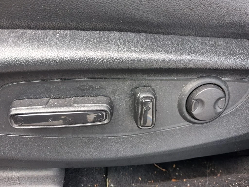Used 2024  Honda EX-L image 19