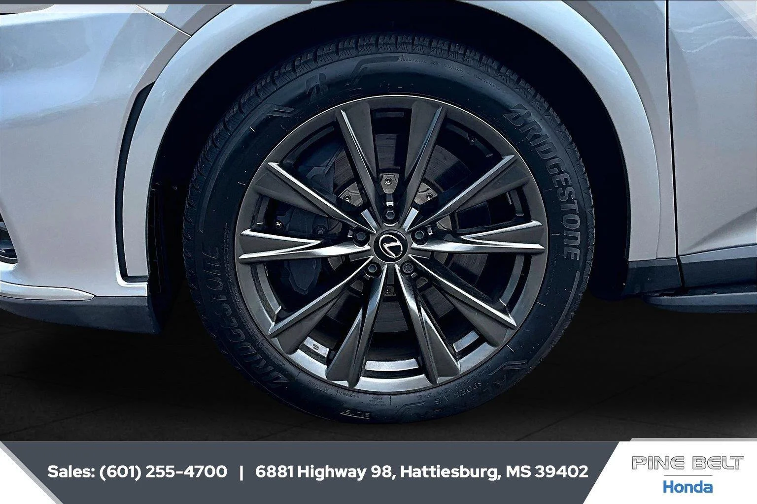 Used 2024 Iridium Lexus RX 350 F SPORT Handling image 7
