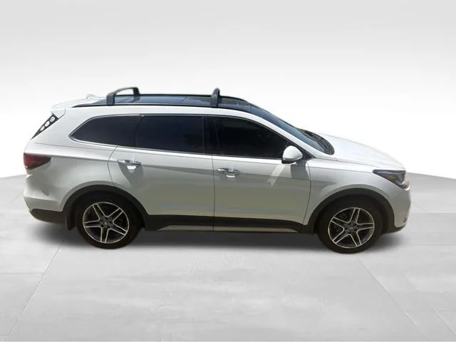 Used 2017 White Hyundai Limited Ultimate image 2