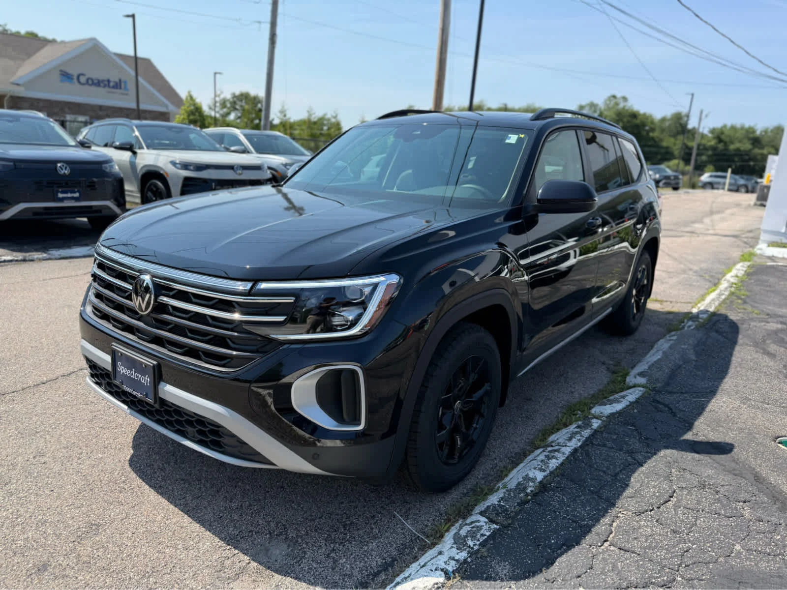 New 2026 Deep Black Pearl Volkswagen 2.0T Peak Edition image 3