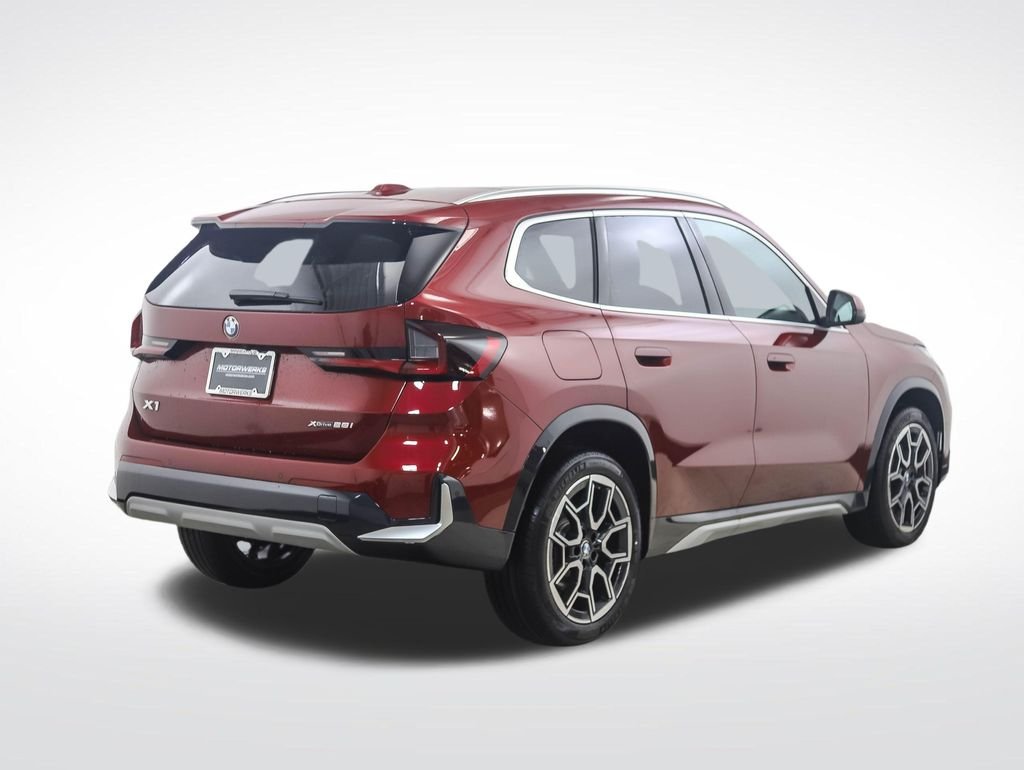 Used 2026 Red Metallic BMW xDrive28i image 5