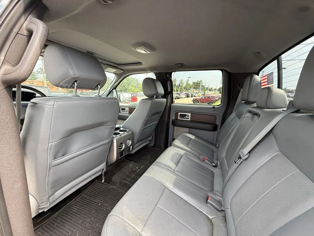 Used 2014 Blue Ford Lariat image 25