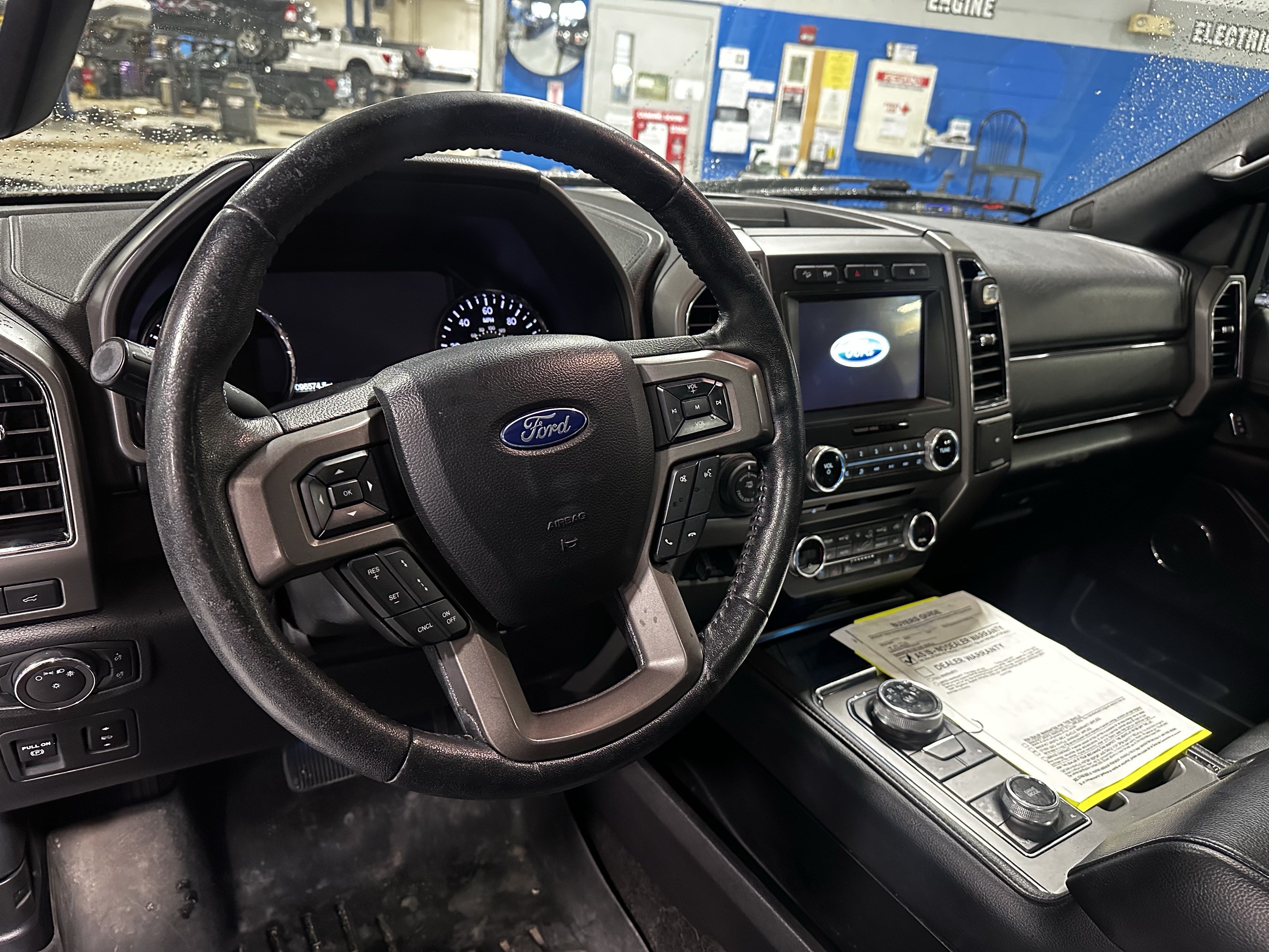 Used 2018 Magnetic Metallic Ford XLT image 5