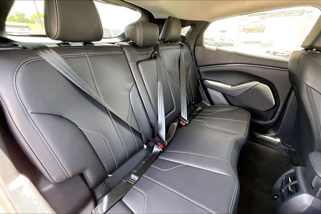 New 2026 Star White Metallic Tri-coat Ford Select image 22