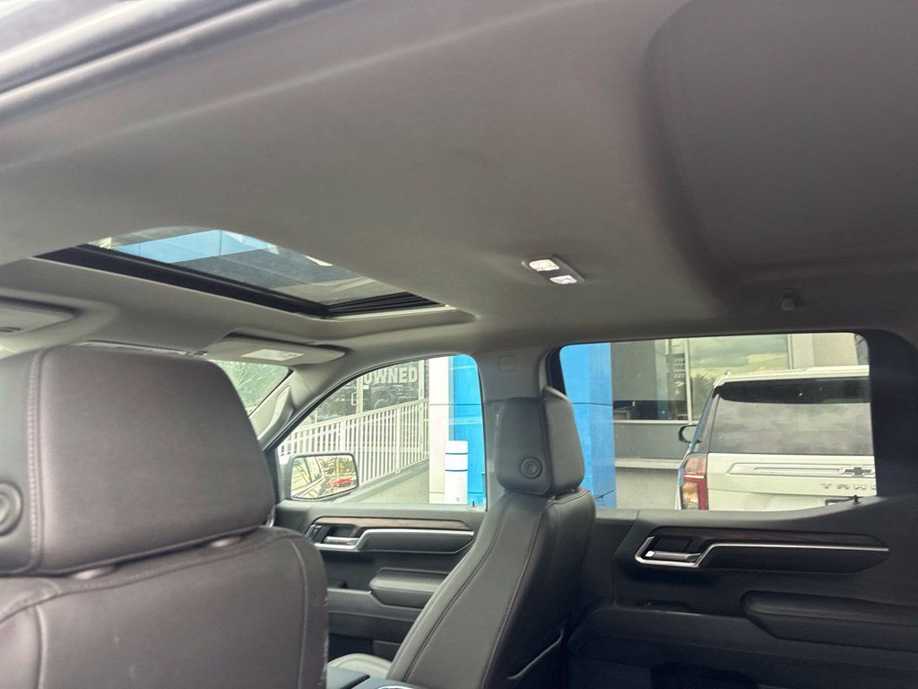 Used 2024 Blue GMC SLT image 10