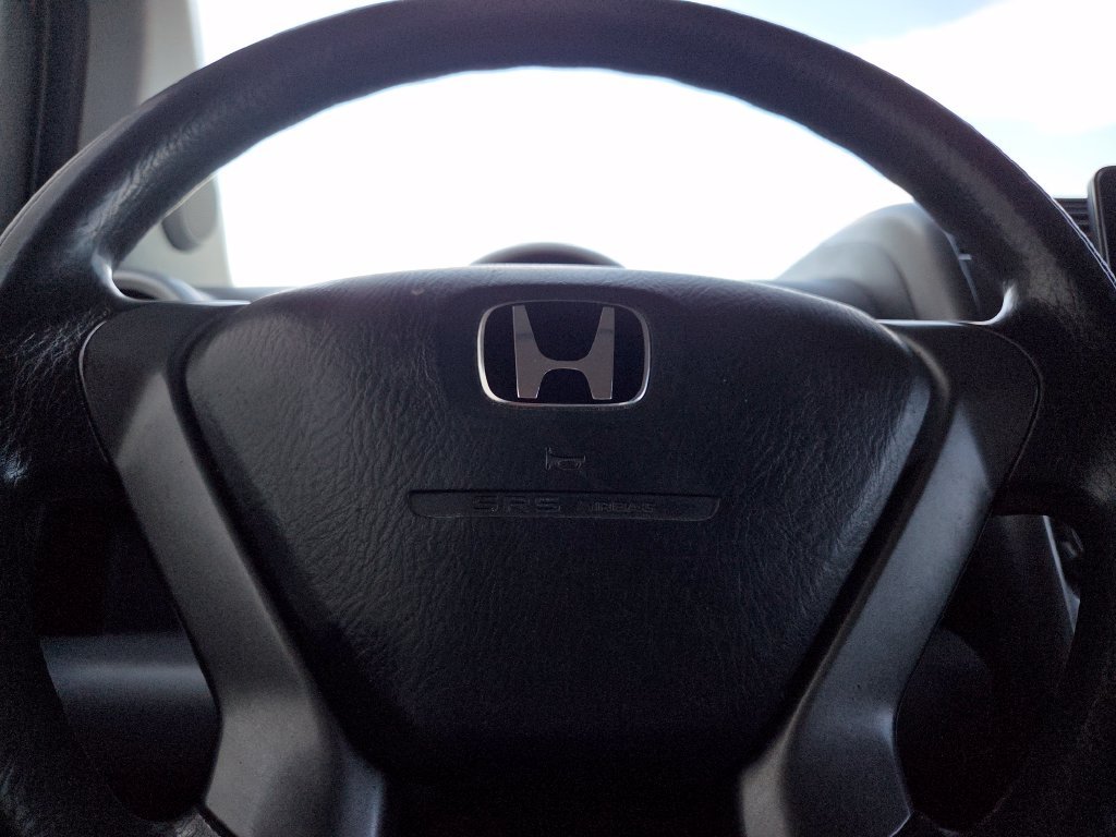 Used 2004  Honda LX image 21