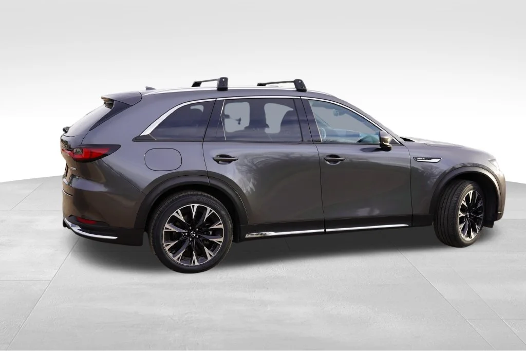 Used 2024 Gray Mazda Premium Plus AWD image 4