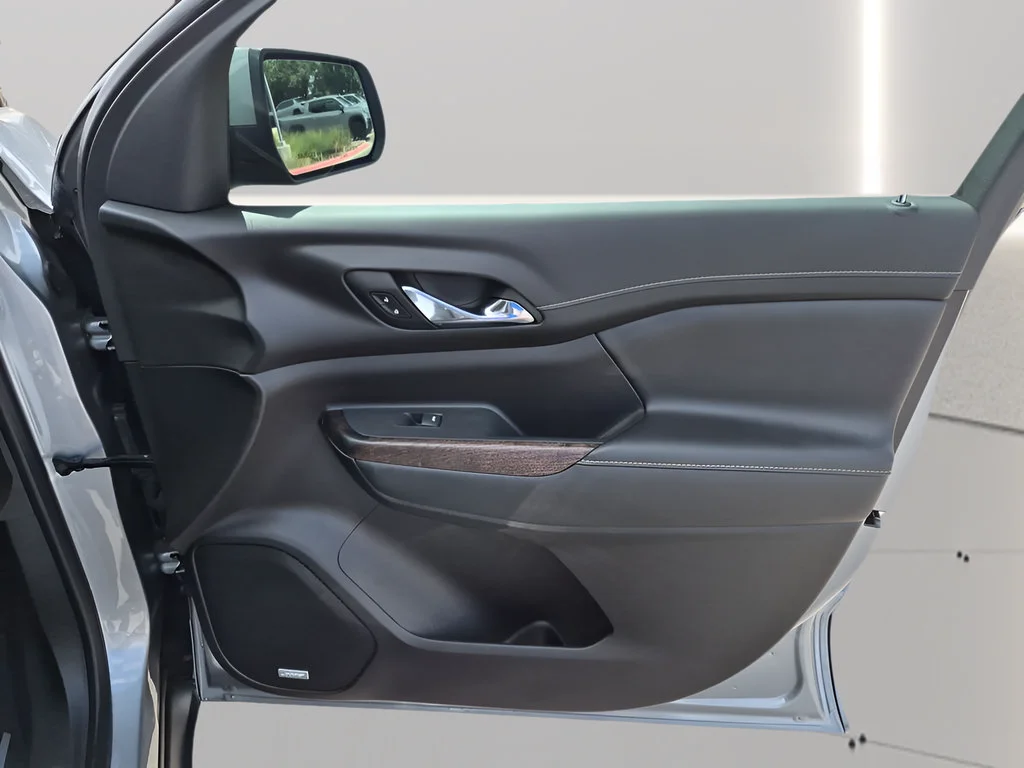 Used 2023 Sterling Metallic GMC Denali image 43