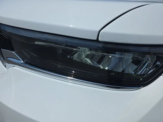 Used 2023 White Jeep Limited image 34