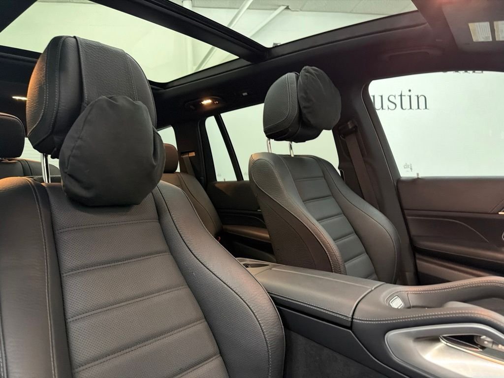 Certified Used 2025 Black Mercedes-Benz GLS 580 image 28