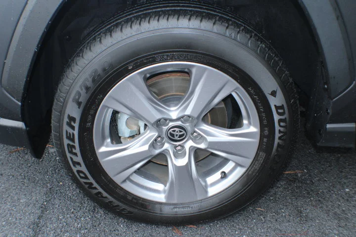 Used 2025 Magnetic Gray Metallic Toyota XLE image 5