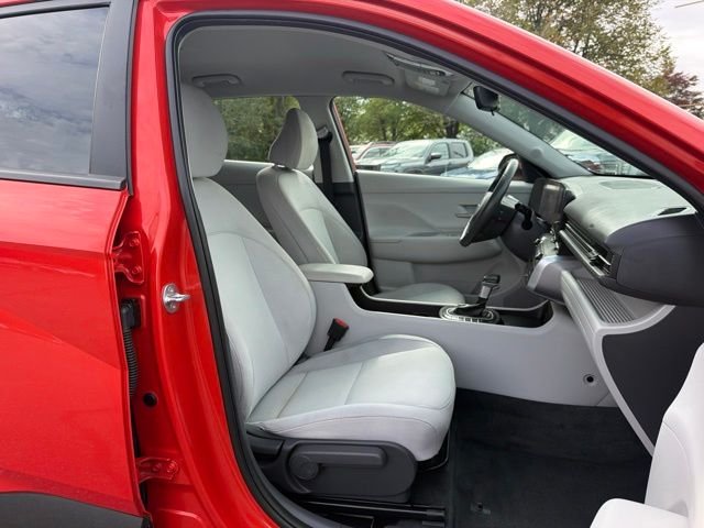 Used 2025 Soultronic Orange Pearl Hyundai SEL image 27
