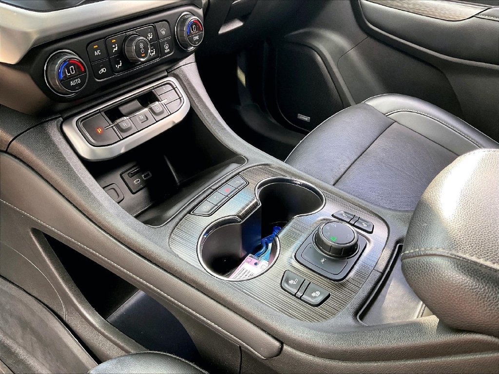 Used 2022 Cayenne Red Tintcoat GMC SLT image 20