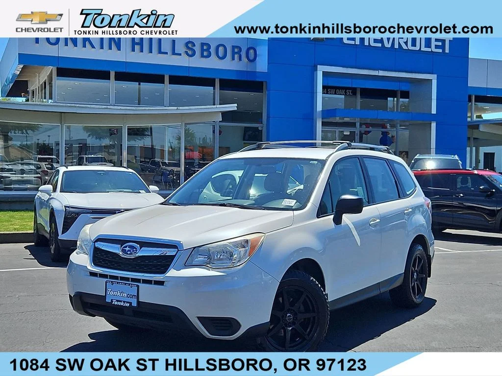 Used 2015 Satin White Pearl Subaru 2.5i image 1