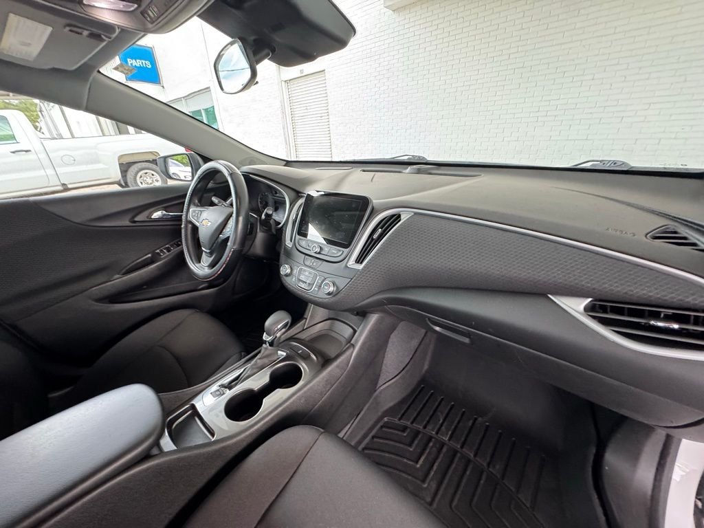 Used 2023 White Chevrolet LS image 17