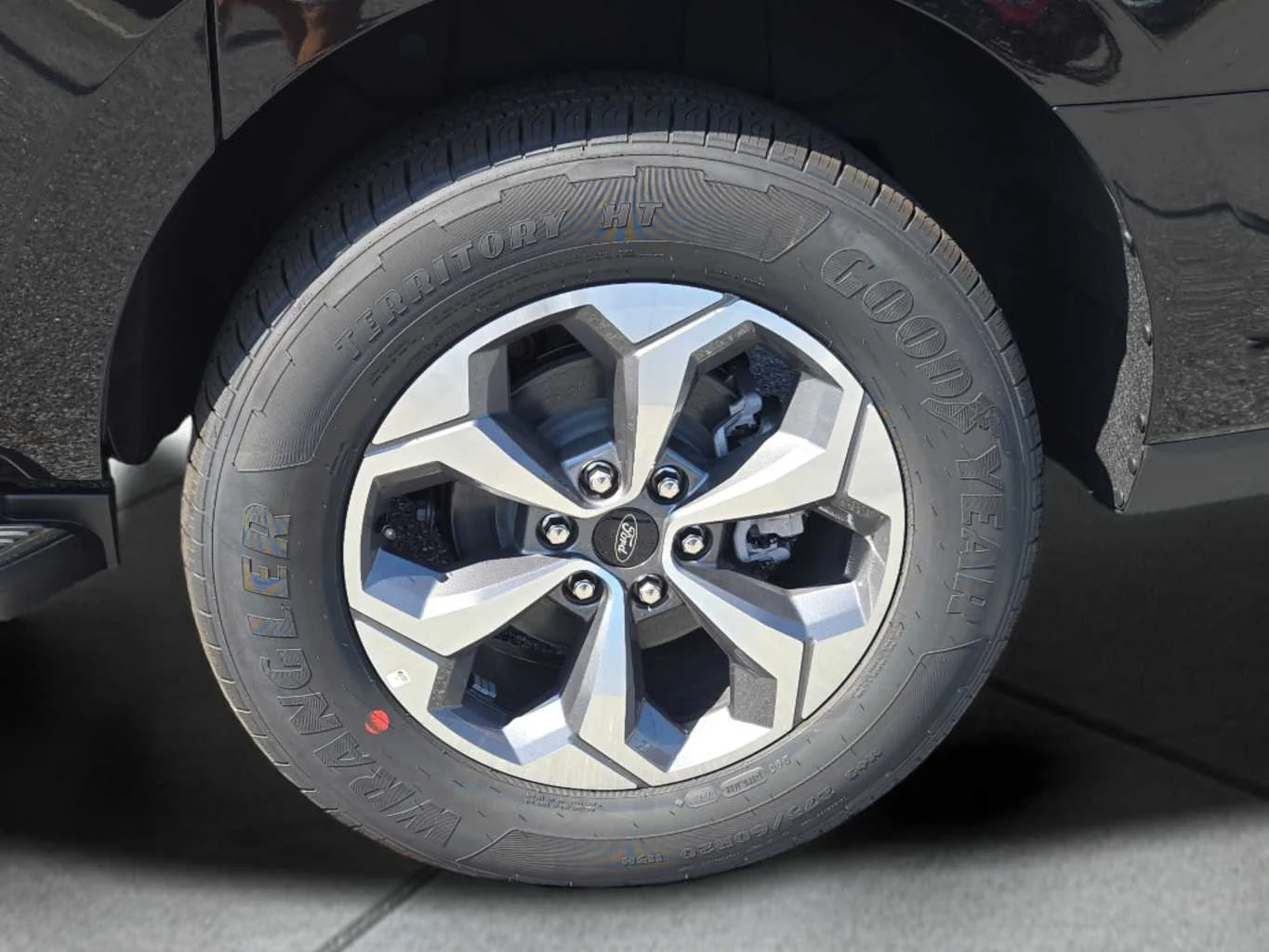 New 2027 Agate Black Metallic Ford Active image 12