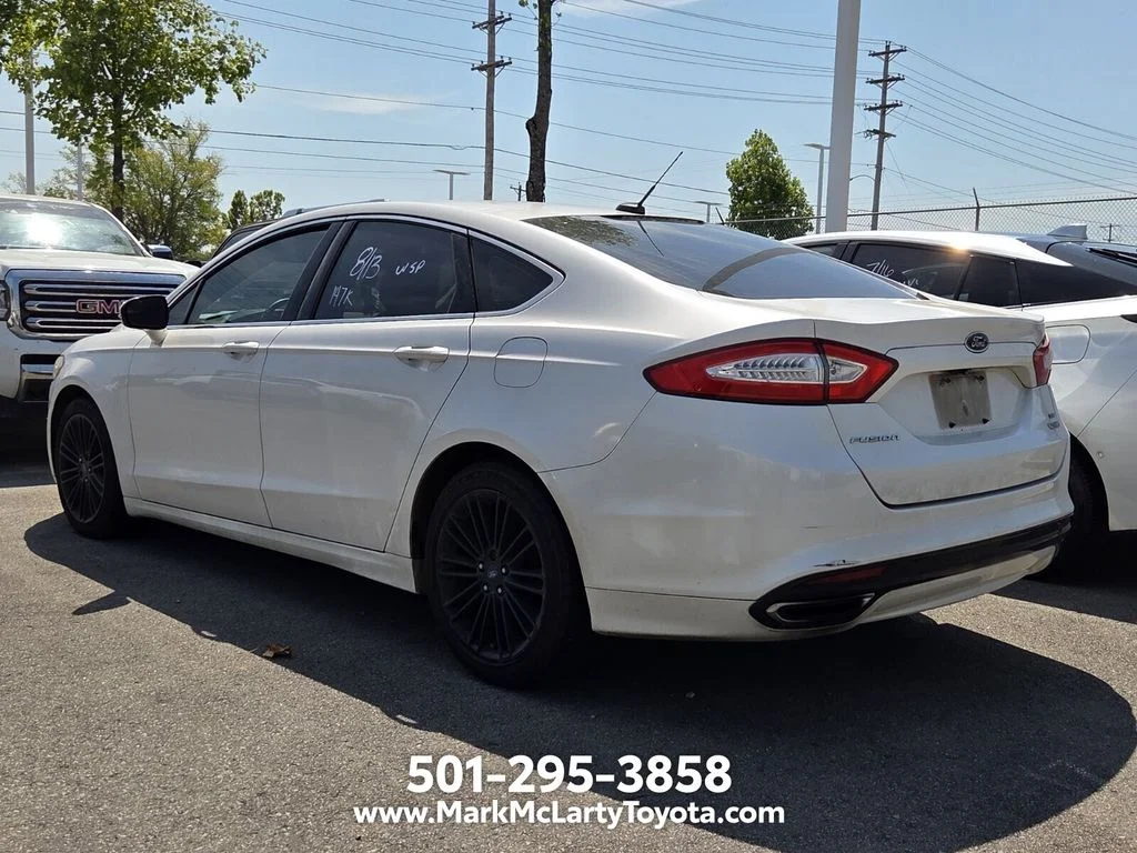 Used 2014  Ford SE image 3